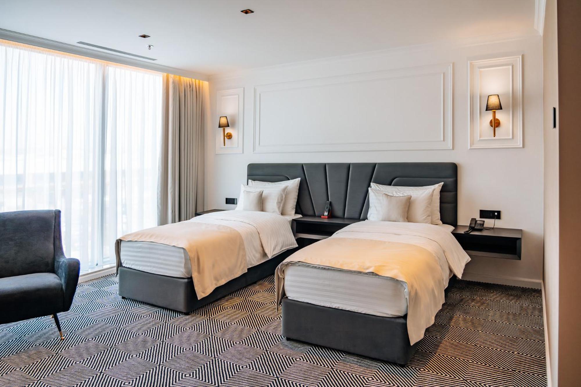 Sky Airport Hotel Cluj-Napoca Luaran gambar