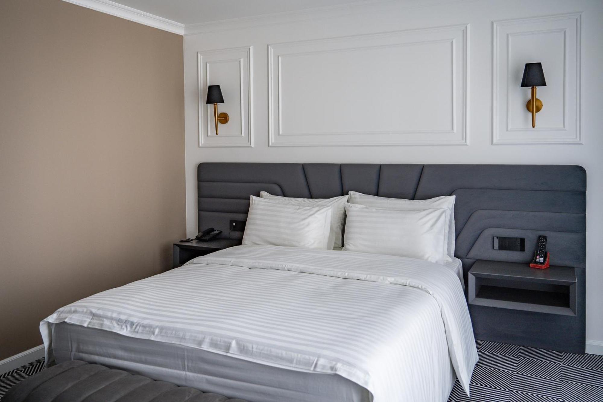 Sky Airport Hotel Cluj-Napoca Luaran gambar
