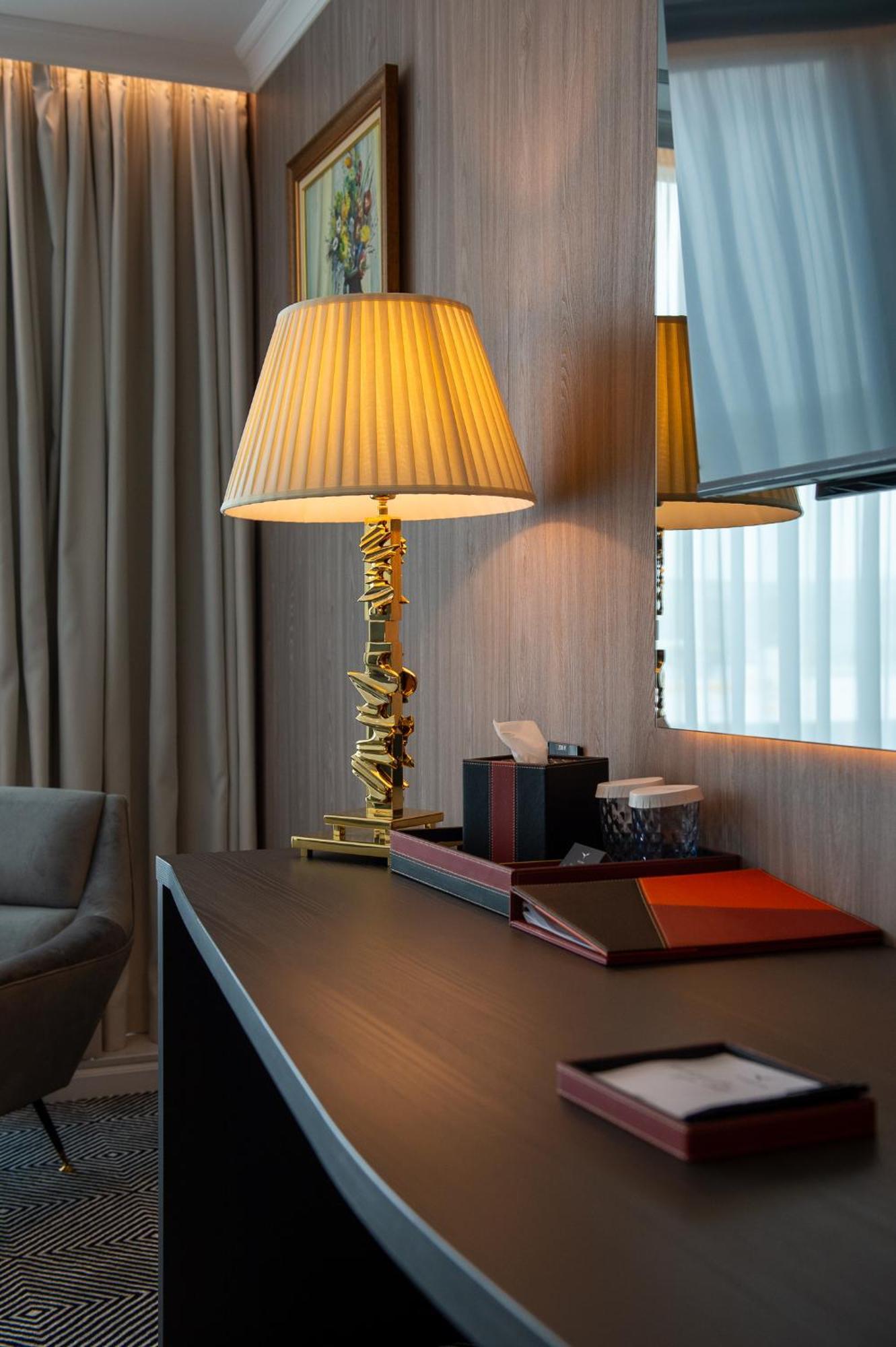 Sky Airport Hotel Cluj-Napoca Luaran gambar
